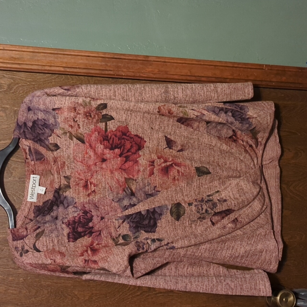 Women's shirt